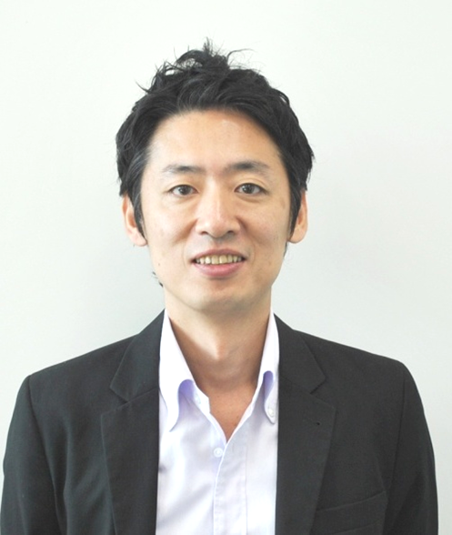根本 浩史 氏